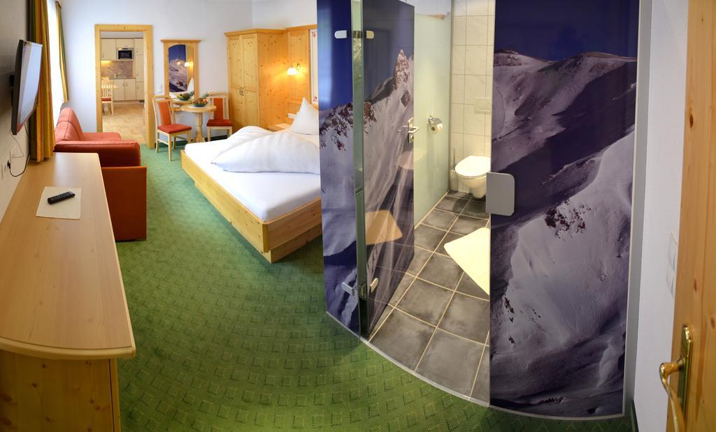 Hotel Garni Alpenblick Ischgl Ngoại thất bức ảnh