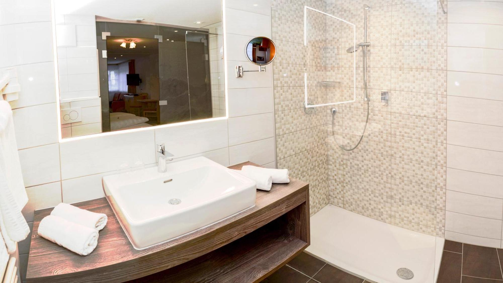 Hotel Garni Alpenblick Ischgl Ngoại thất bức ảnh